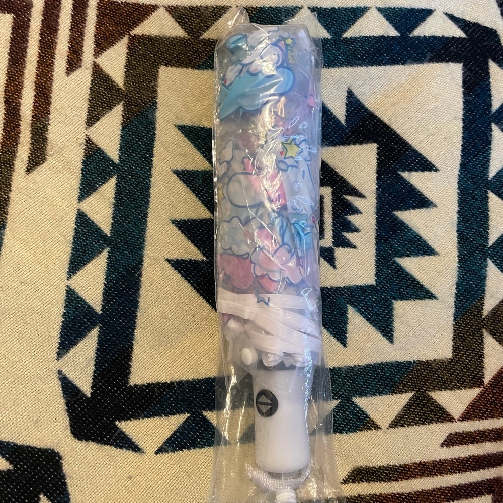 NIB Cinnamoroll Colorful Auto-Open/Close Umbrella